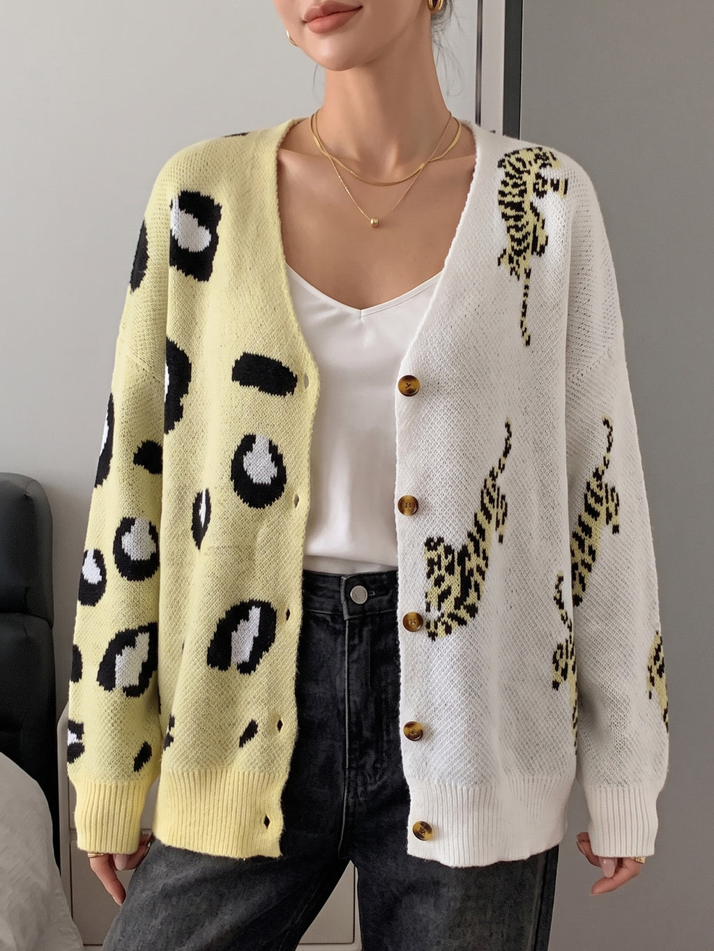 Split Panel Cheetah Jacquard Button Cardigan - Yellow - 1