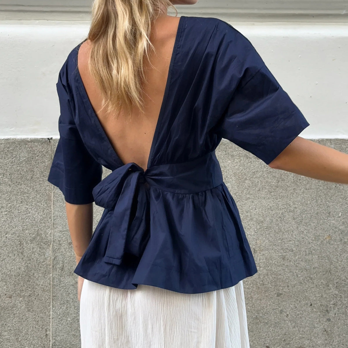 Backless Bow Tie Peplum Waist Blouse - DarkBlue