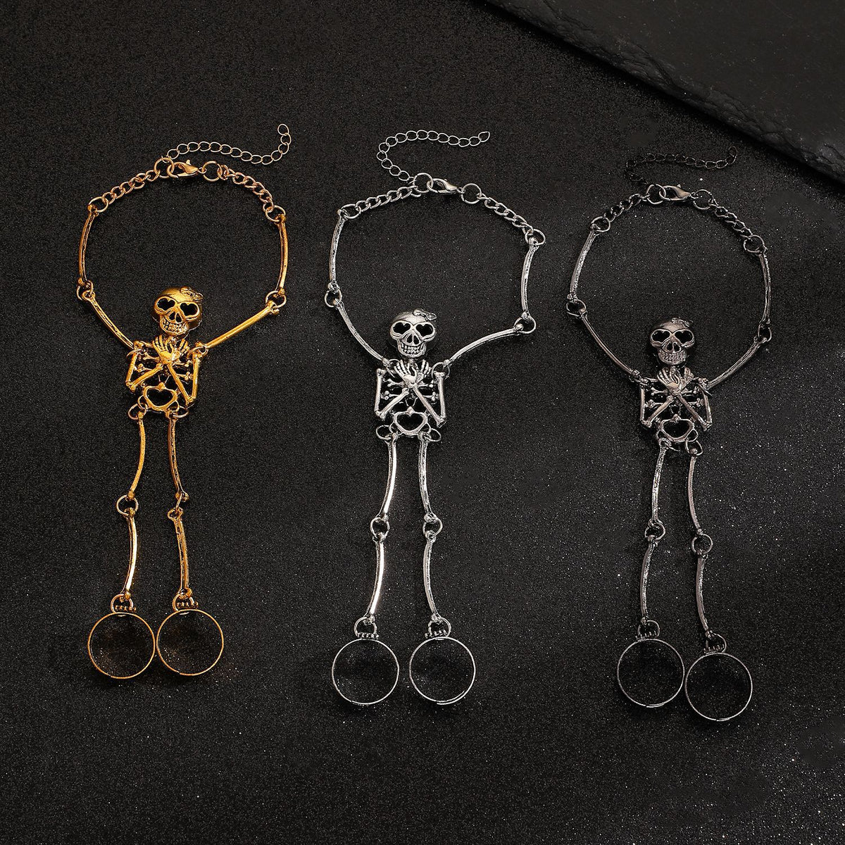 Skull Link Chain Bracelet And Hand Harness - view 1