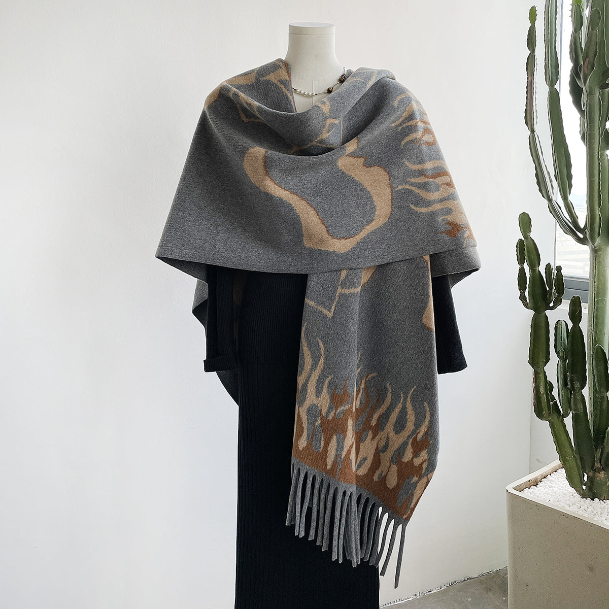 Abstract Flame Pattern Fringe Wrap Scarf Shawl - Dark_Grey - 2
