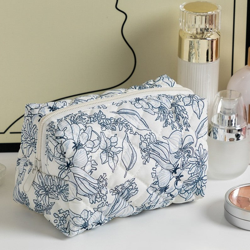 Quilted Boxy Makeup Bag With Zip Closure - NO04