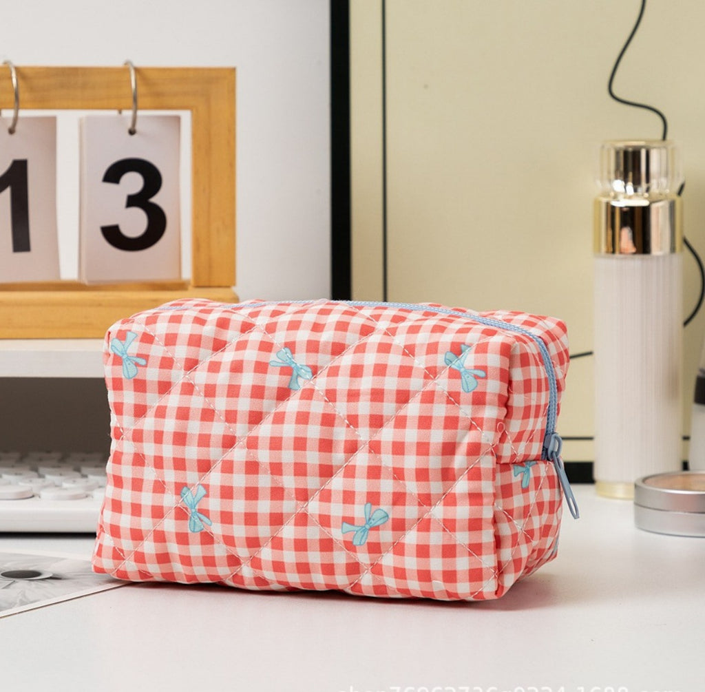 Quilted Boxy Makeup Bag With Zip Closure - NO24