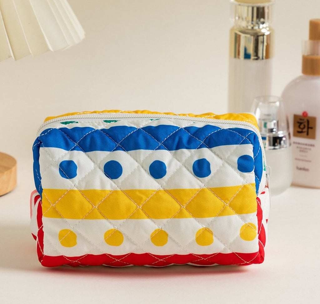 Quilted Boxy Makeup Bag With Zip Closure - NO42