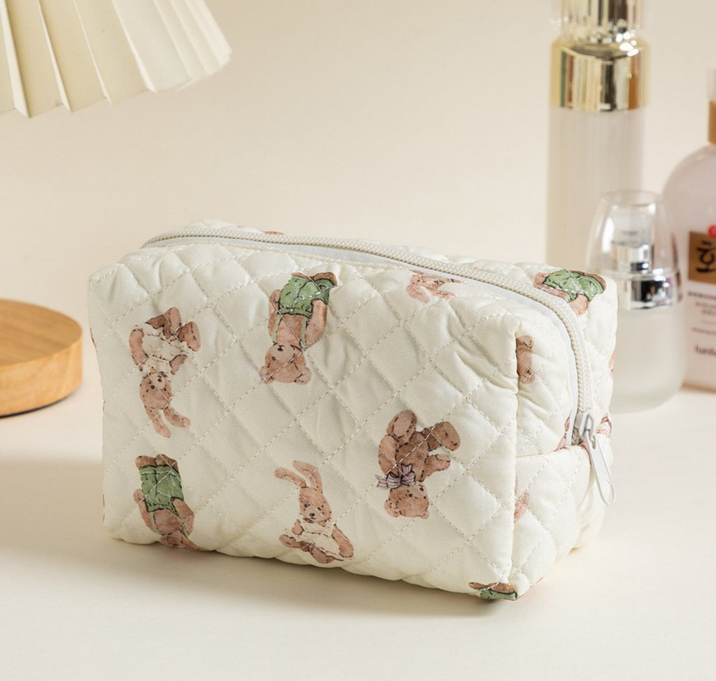 Quilted Boxy Makeup Bag With Zip Closure - NO48