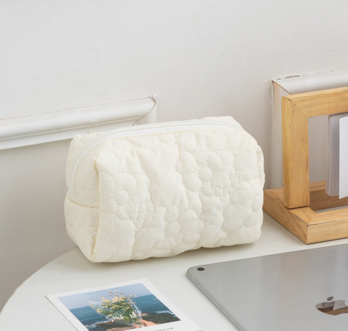 Quilted Boxy Makeup Bag With Zip Closure - NO51