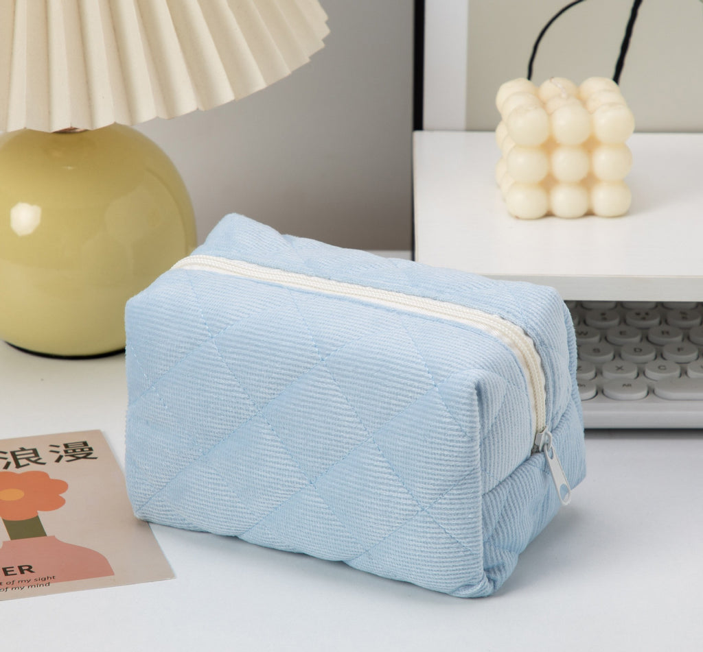 Quilted Boxy Makeup Bag With Zip Closure - NO57