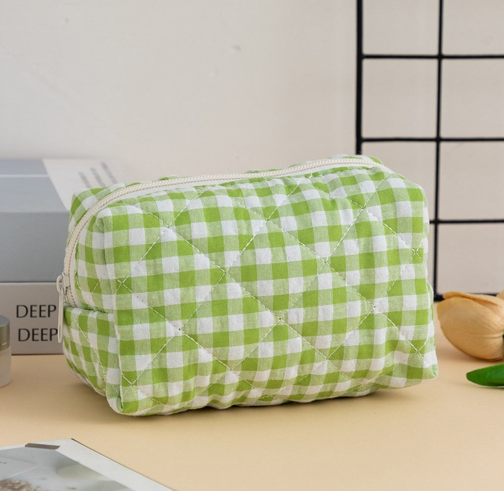 Quilted Boxy Makeup Bag With Zip Closure - NO59