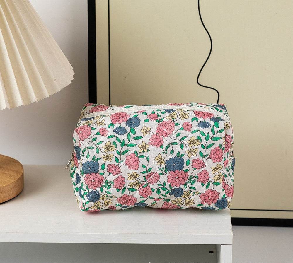 Quilted Boxy Makeup Bag With Zip Closure - NO69