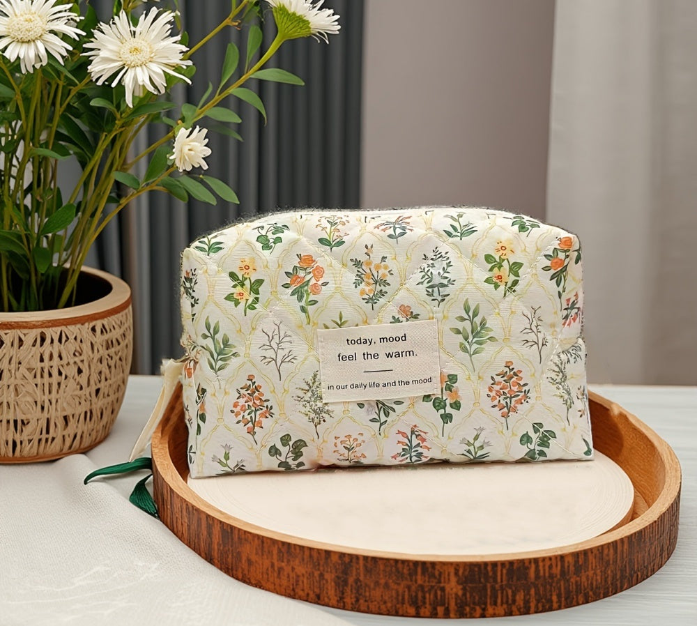 Quilted Boxy Makeup Bag With Zip Closure - NO71