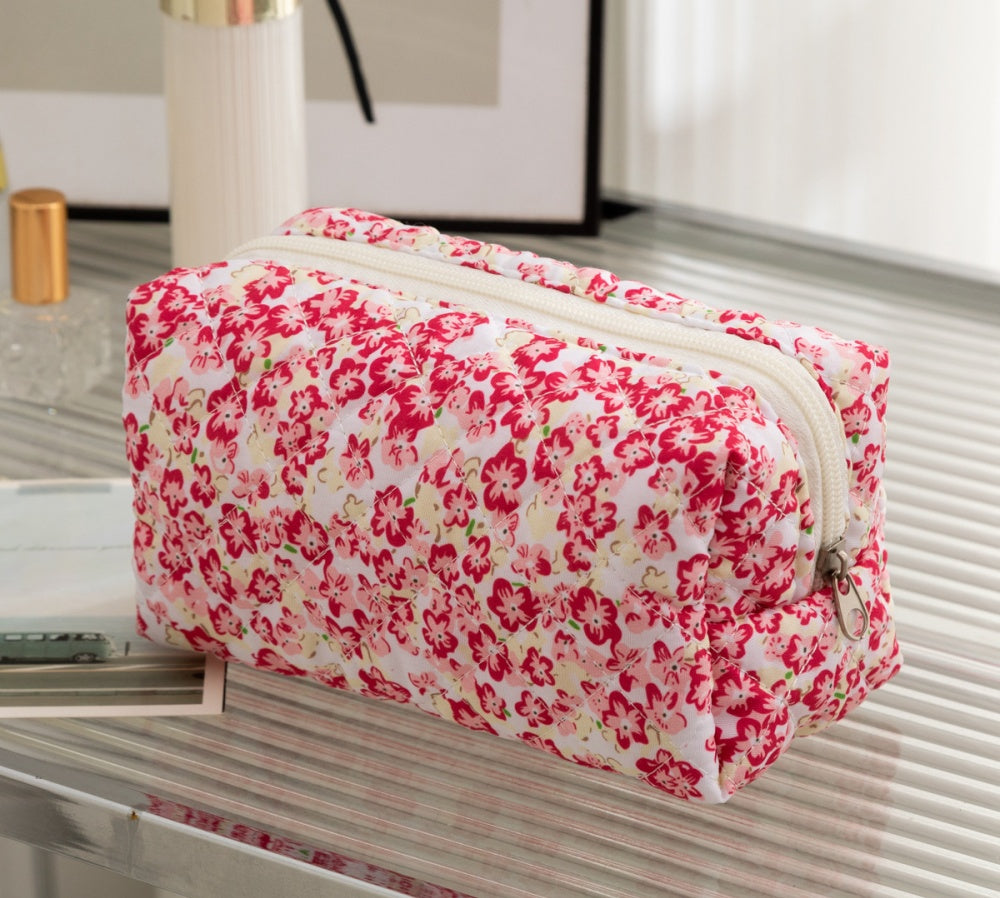 Quilted Boxy Makeup Bag With Zip Closure - NO72