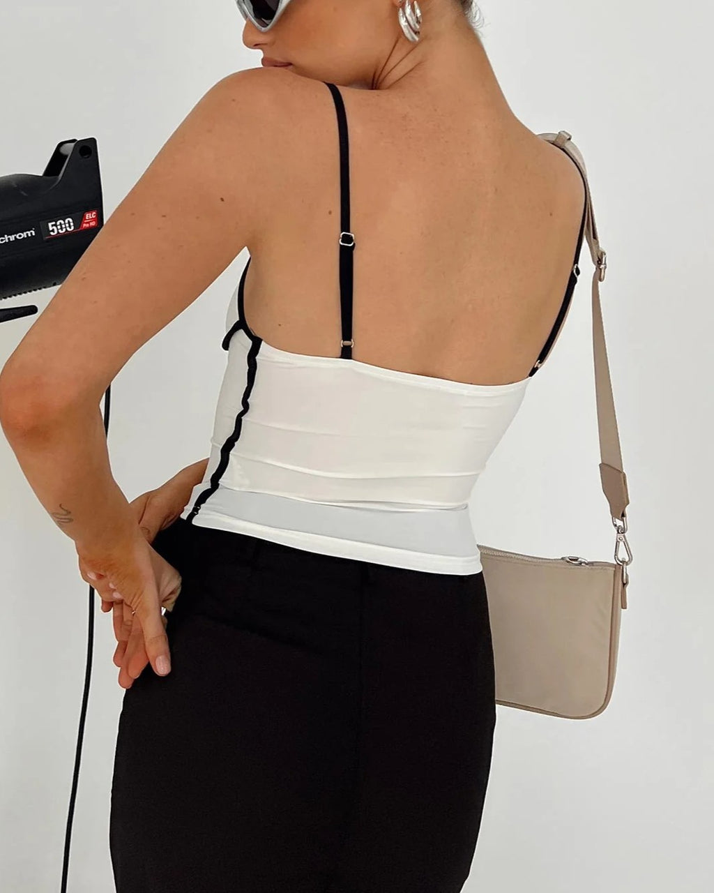 Contrast Bind Skinny Strap Crop Camisole - White - 2