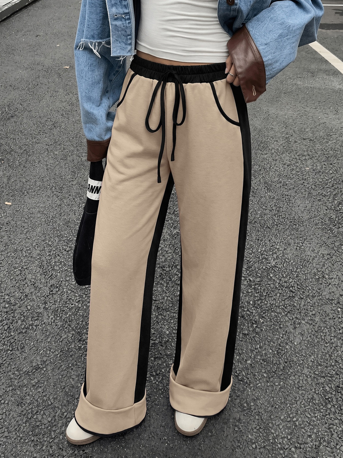 Wide Leg Pants With Contrast Side Panels - Khaki