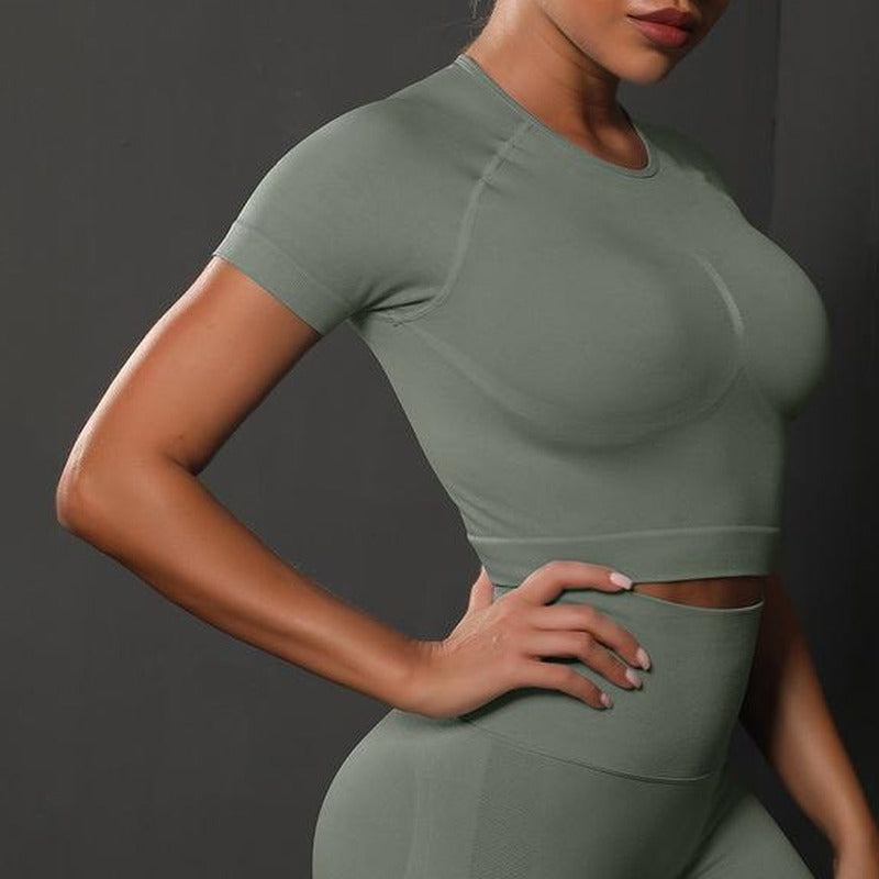 Seamless Contour Knit Short Sleeve Cropped Gym Tee - Sage Gray