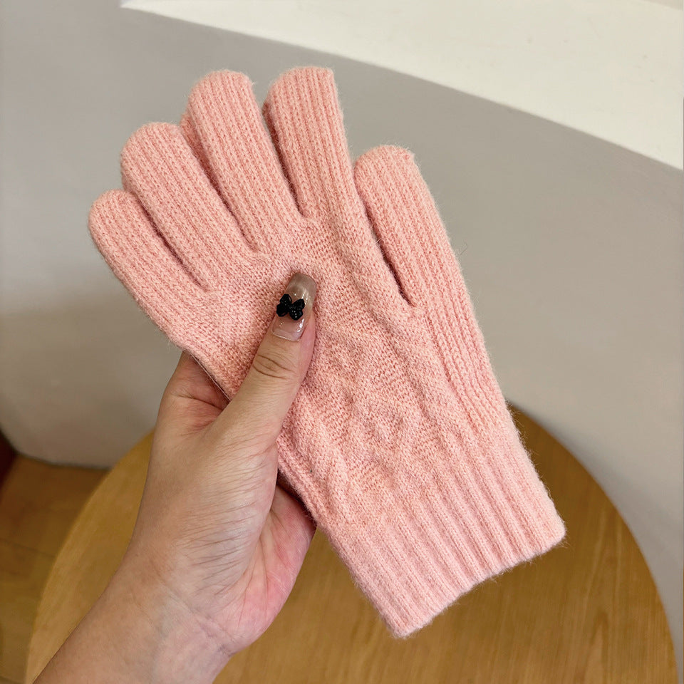 Cable Knit Gloves with Touchscreen Finger Slits - Pink