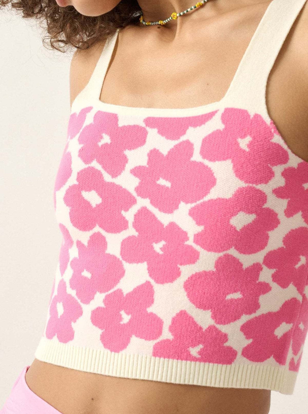 Retro Daisy Jacquard Knit Crop Cami - Rosered - 1