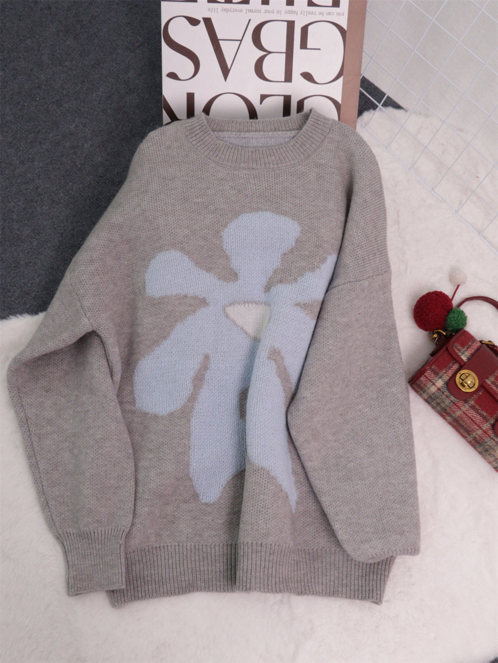 Oversized Floral Intarsia Crew Neck Sweater - Grey - 1