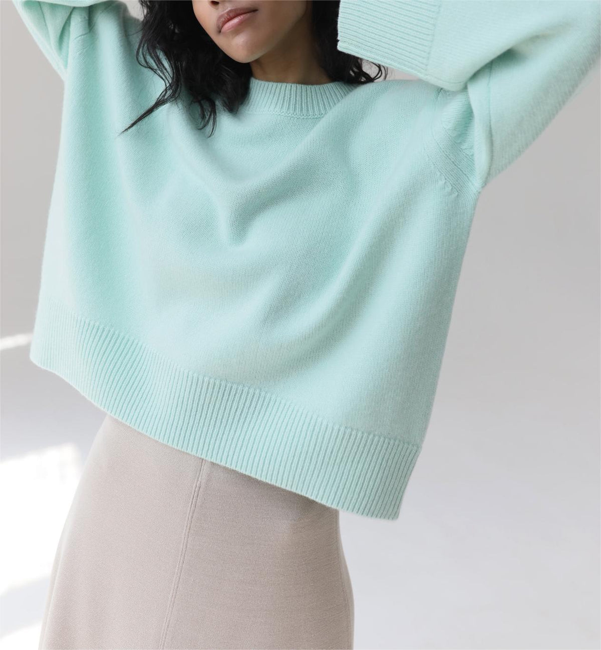 Oversized Crew Neck Side Slit Knit Sweater - green