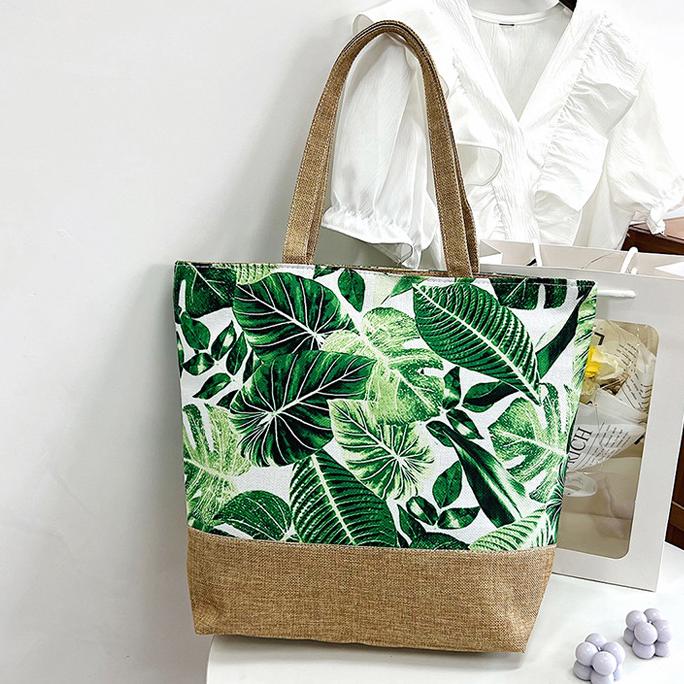 Tropical Leaf Print Jute Trim Tote - Grass