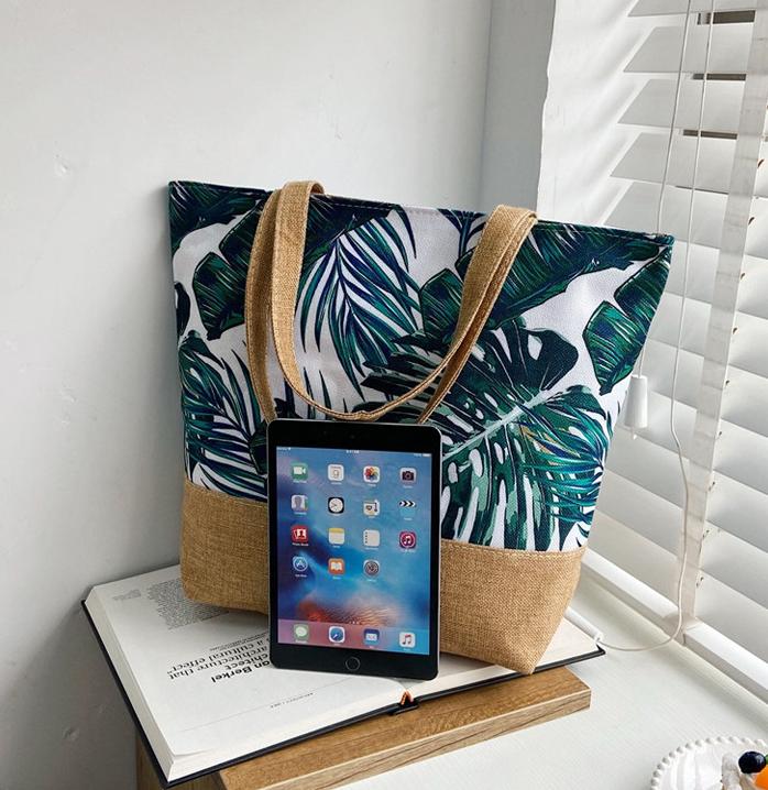Tropical Leaf Print Jute Trim Tote - Sgreen - 2