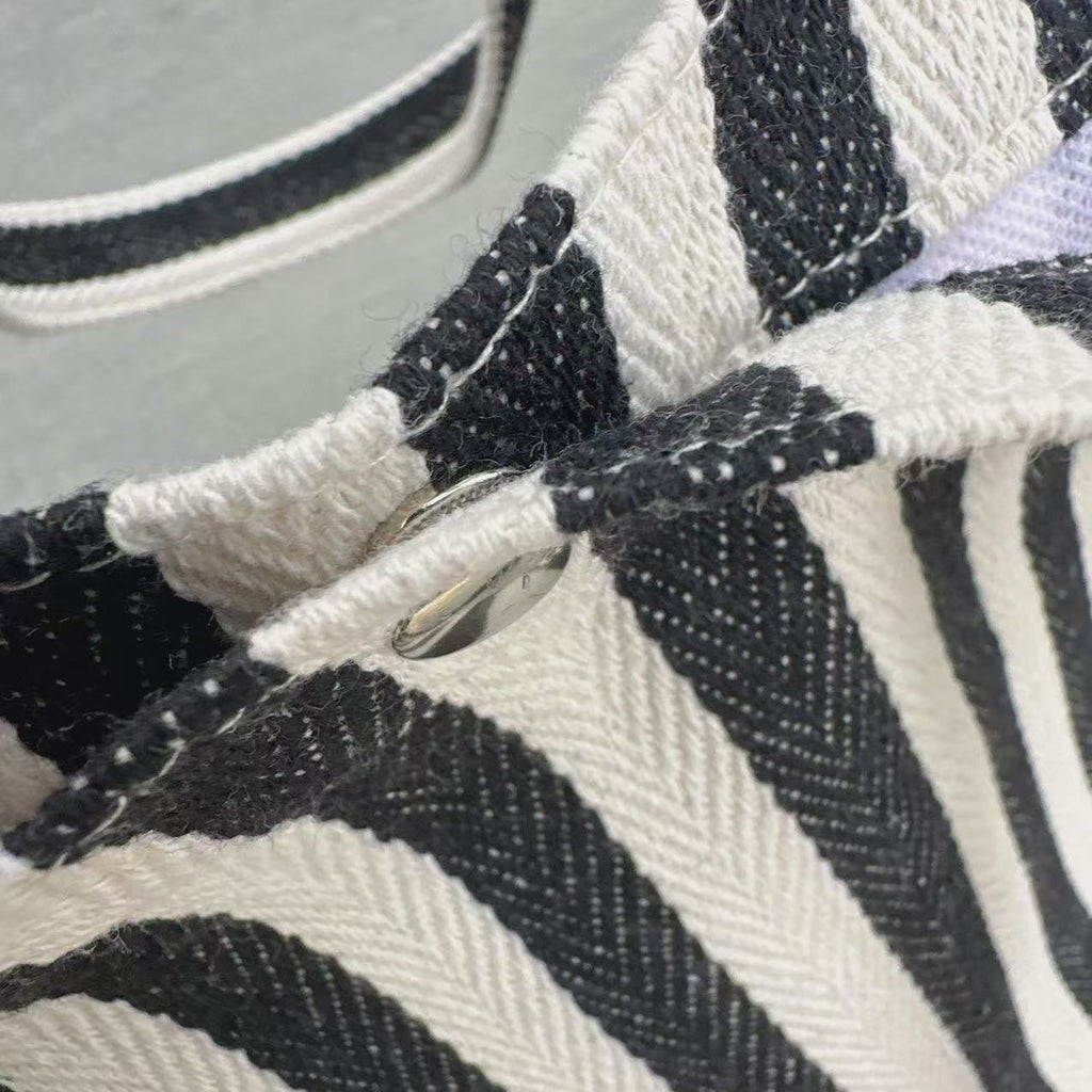 Woven Stripe Canvas Tote With Snap Closure - Black - 7
