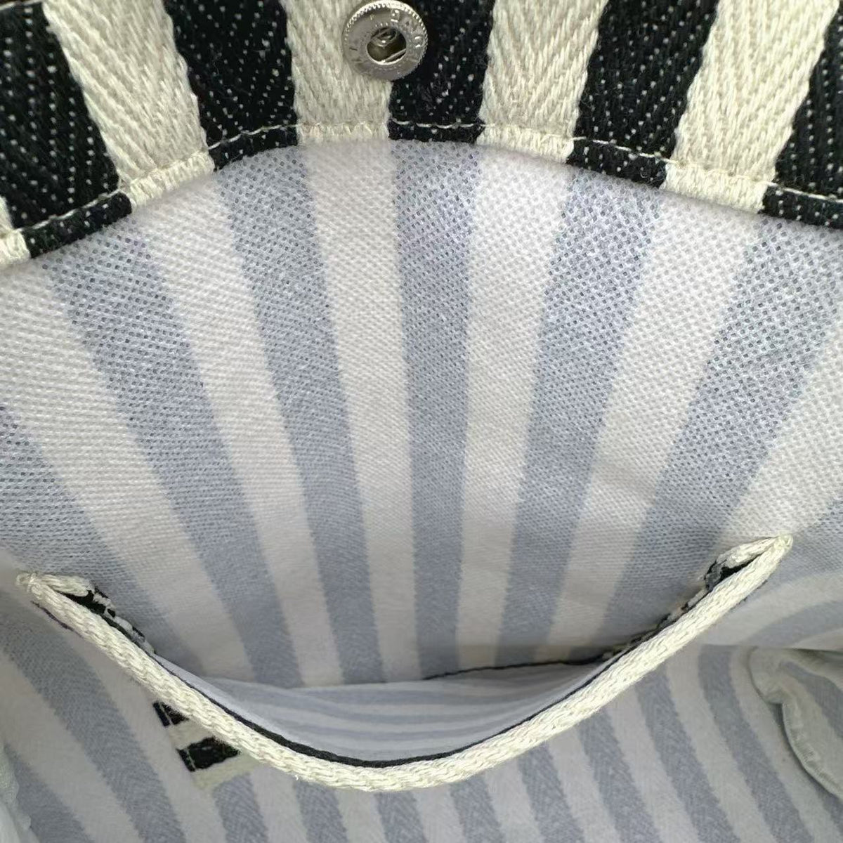 Woven Stripe Canvas Tote With Snap Closure - Black - 9