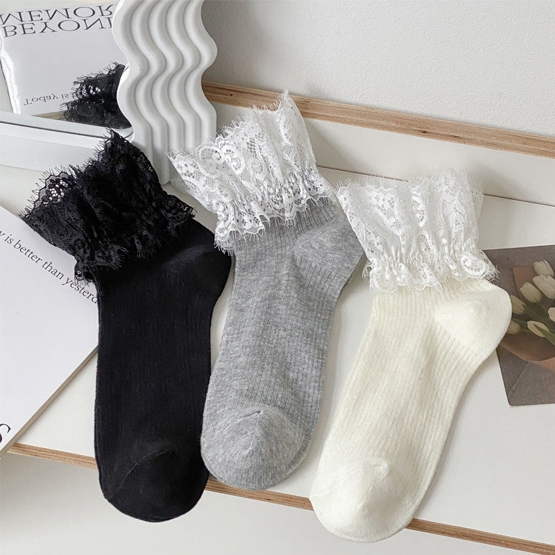 Lace Ruffle Cuff Ribbed Ankle Socks - Grey