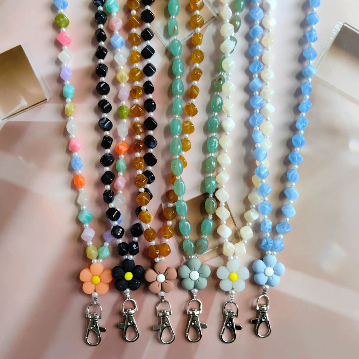 Beaded Phone Lanyard with Flower Charm and Clip - Colorful - 1