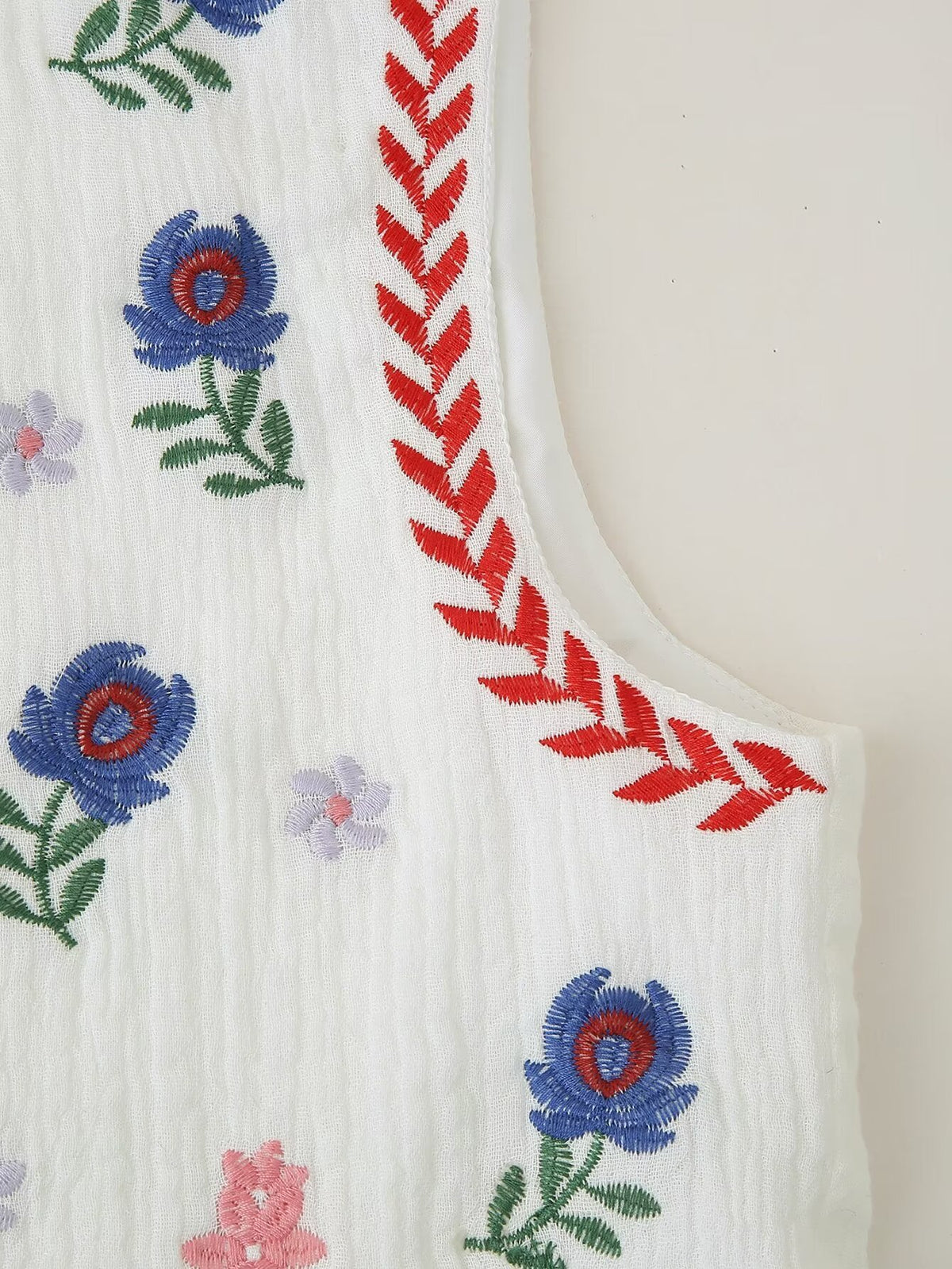 Embroidered Floral Cropped Open Vest - Red - 4