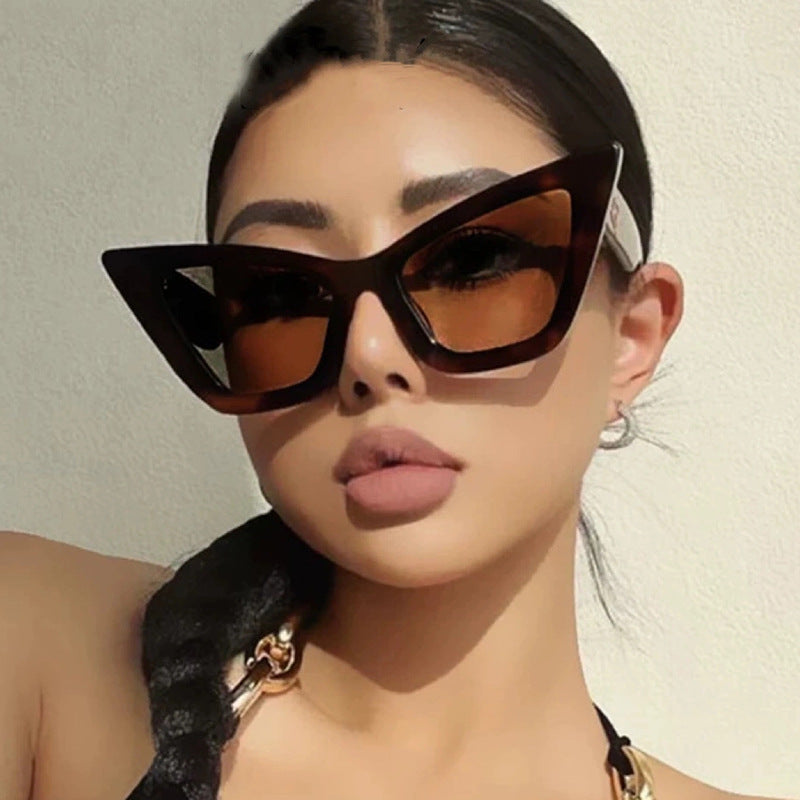 Retro Angular Cat Eye Sunglasses - Leopard - 2