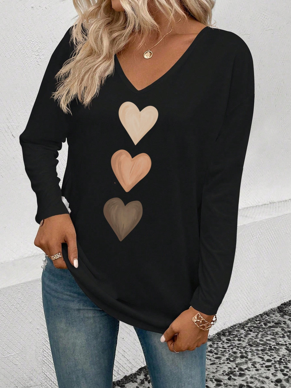 Heart And Lips Graphic Long Sleeve Tee - KBlack