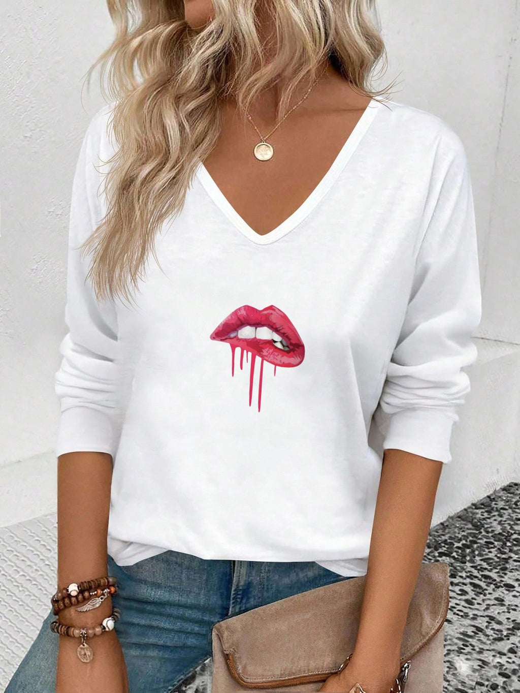 Heart And Lips Graphic Long Sleeve Tee - LWhite