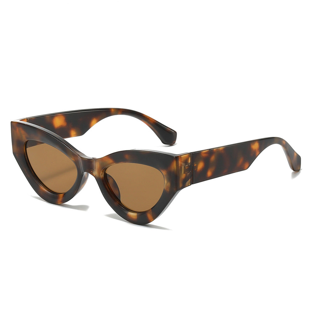 Retro Cat Eye Sunglasses With Two Tone Frames - C2