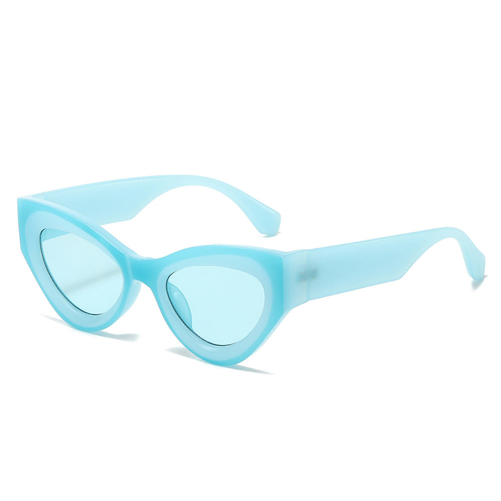 Retro Cat Eye Sunglasses With Two Tone Frames - C6