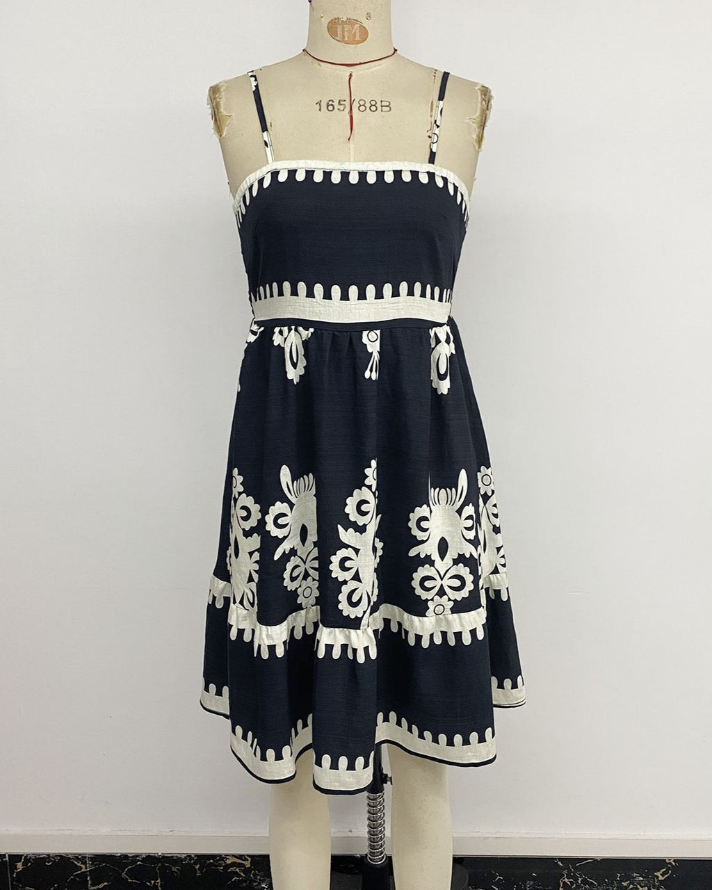 Scalloped Embroidery Smocked Cami Mini Dress - Navy - 5