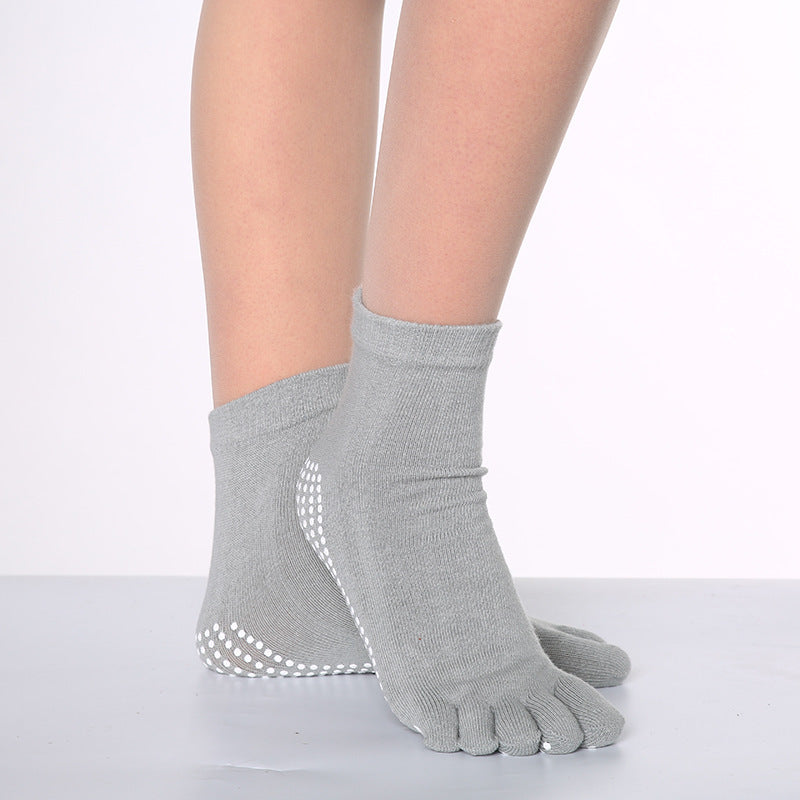 Split Toe Ankle Socks With Grip Sole - Grey