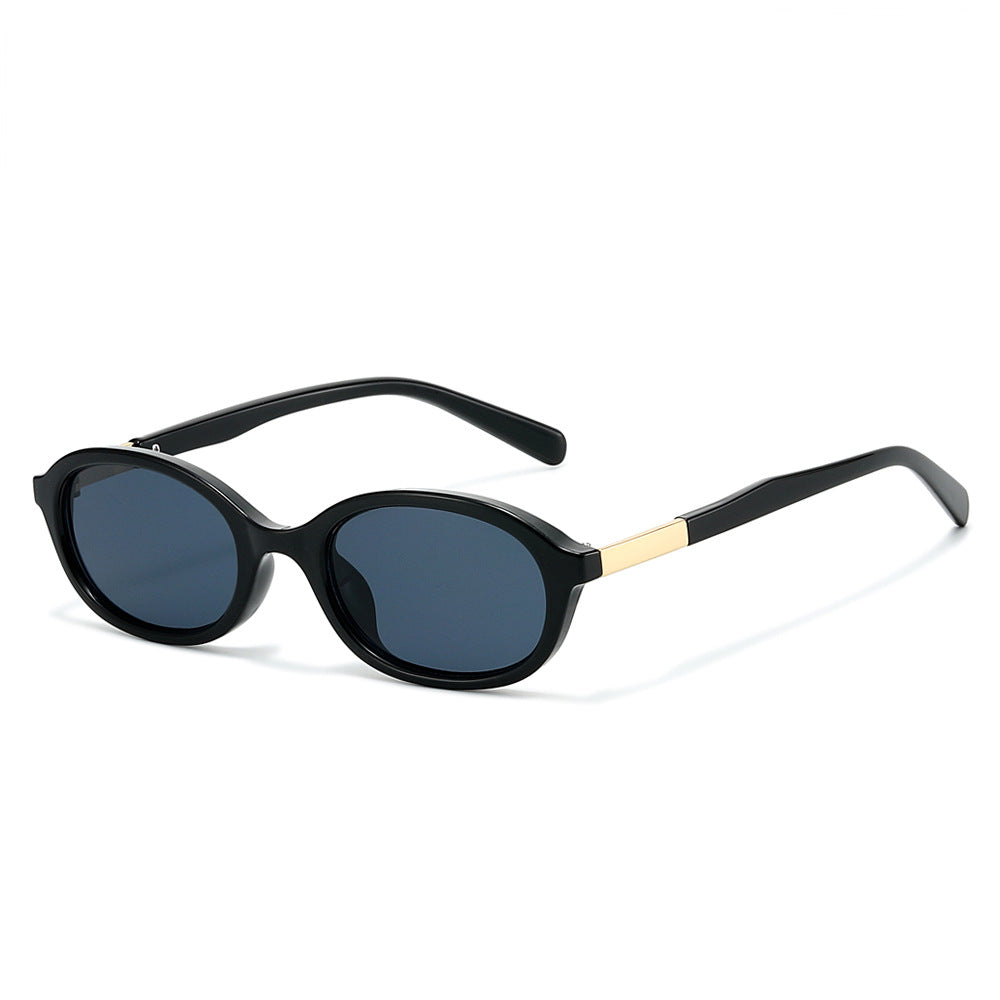 Petite Oval Retro Sunglasses With Slim Temples - Black