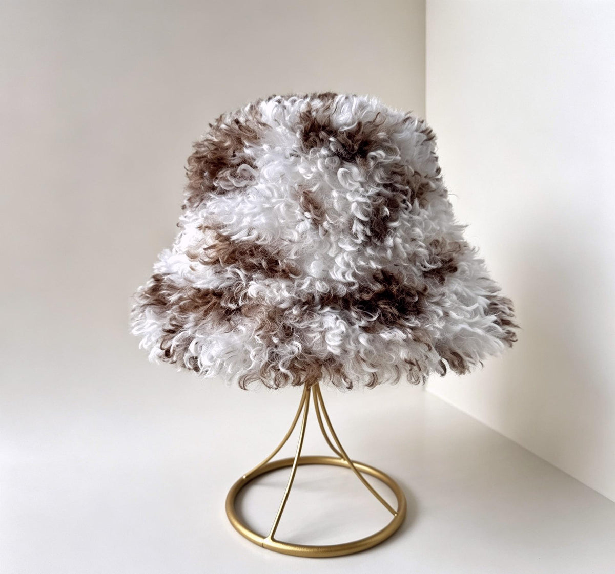 Cozy Curly Faux Fur Bucket Hat With Spot Pattern - Coffee