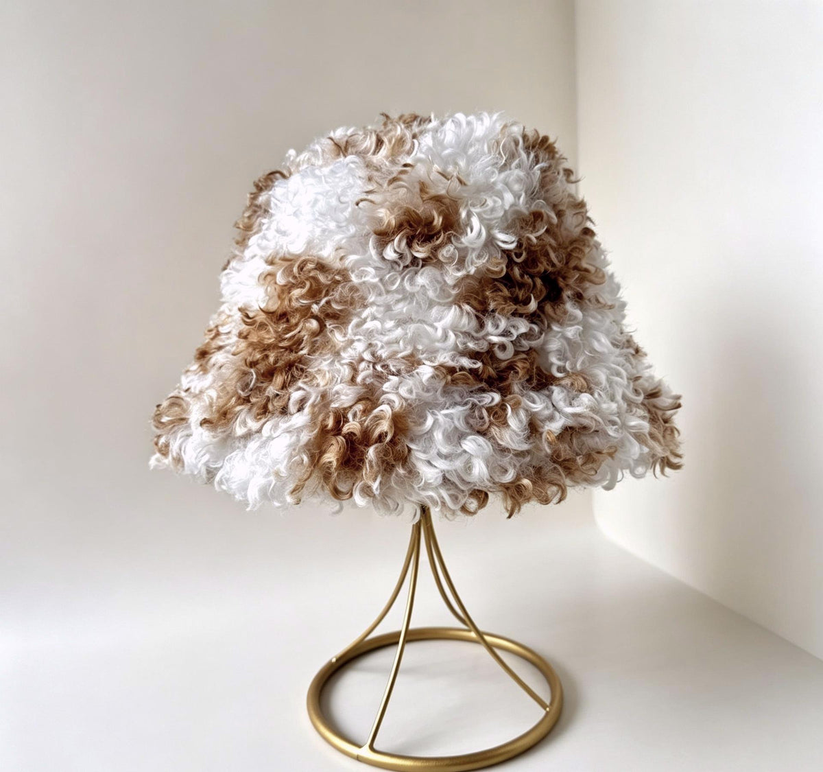 Cozy Curly Faux Fur Bucket Hat With Spot Pattern - Khaki