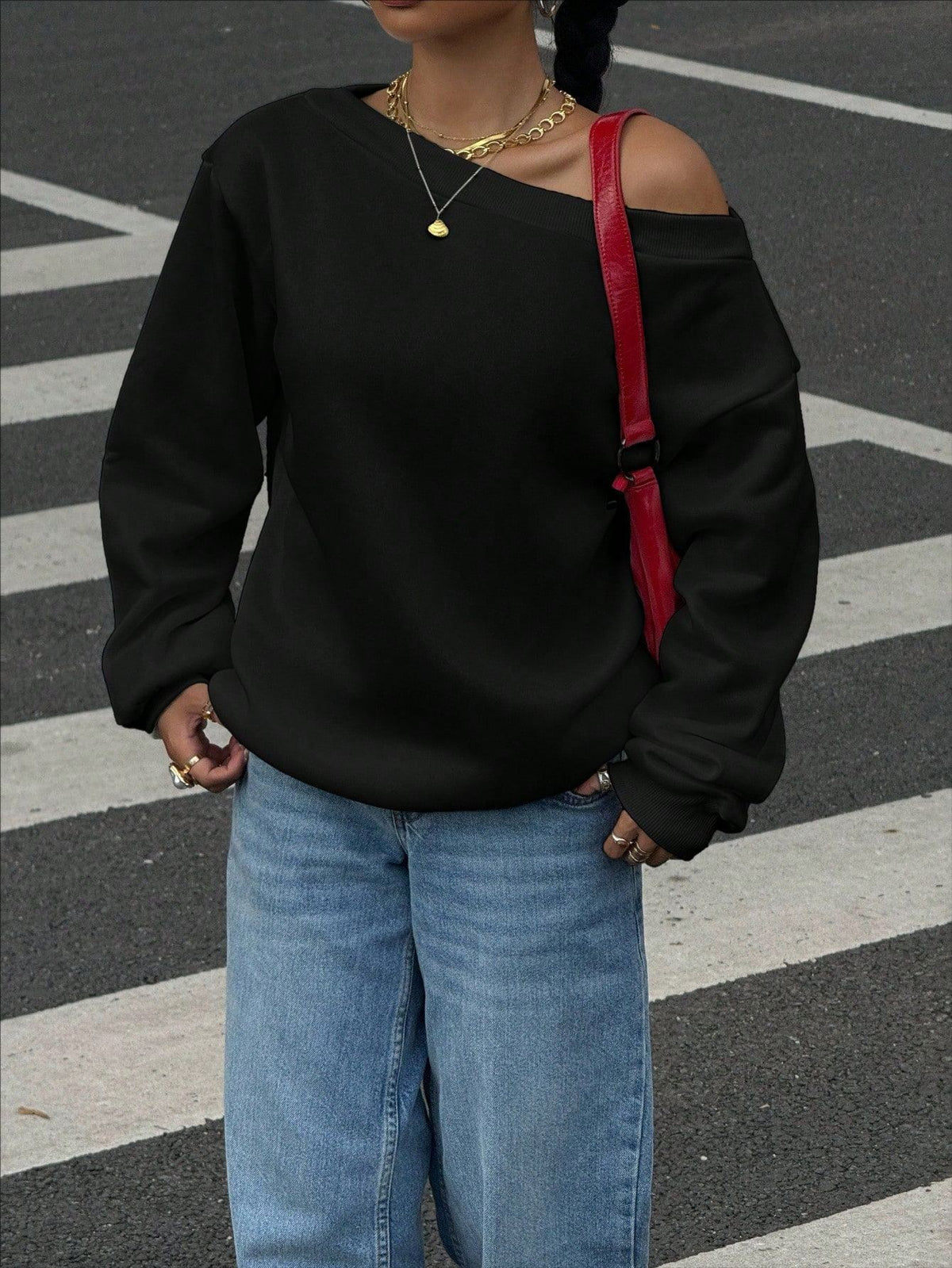 Slouchy Off-Shoulder Drop-Sleeve Pullover Sweatshirt - Black - 2