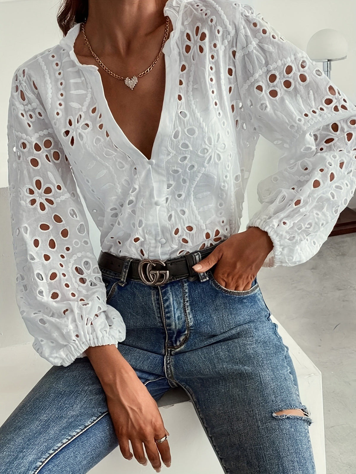 Broderie Floral Balloon Sleeve V Neck Blouse - White