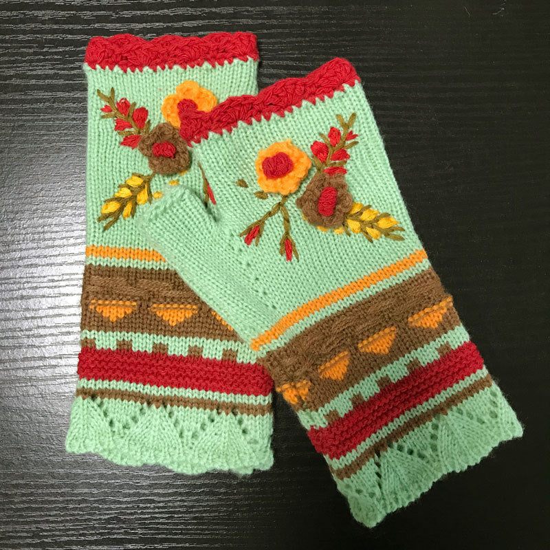 Floral Embroidered Fingerless Gloves With Lace Trim - Green