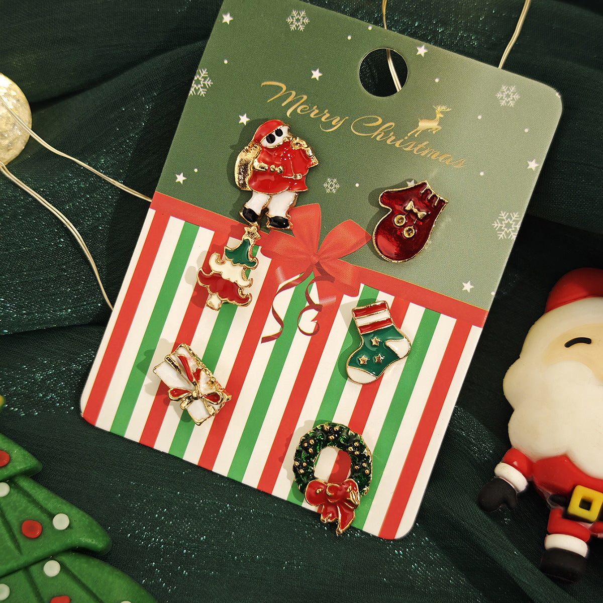 Carded Mini Holiday Pin Brooch Set - Santa