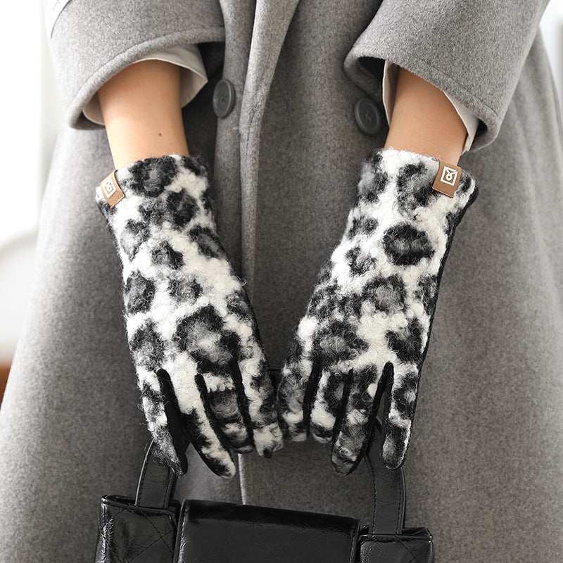 Leopard Print Gloves With Faux Fur Cuff - White