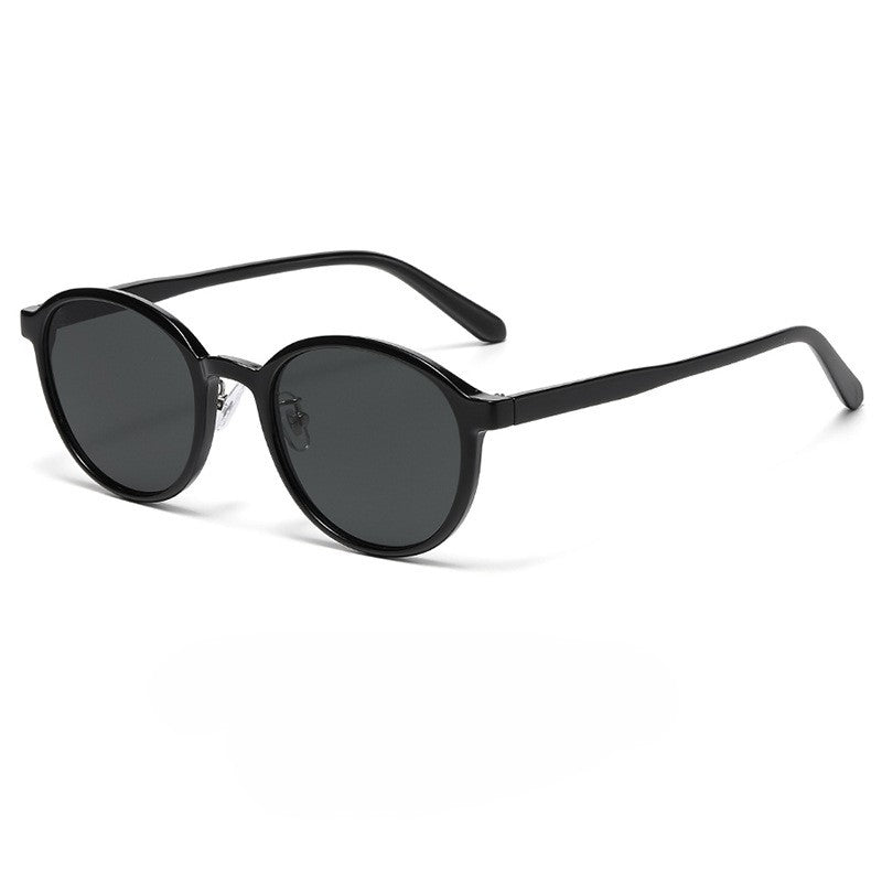 Retro Round Lens Sunglasses with Slim Metal Bridge - Black