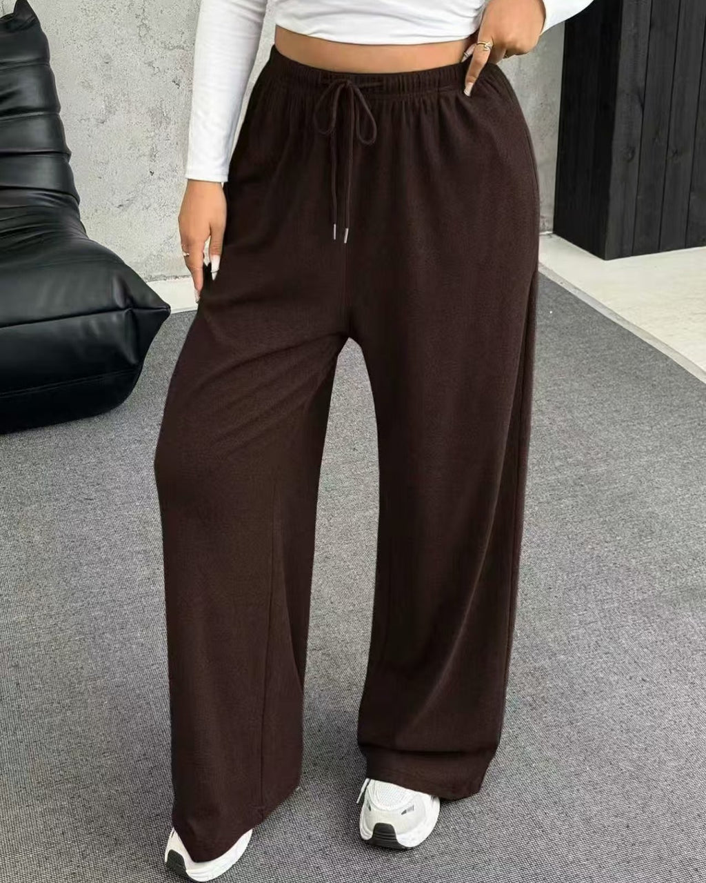 Ribbed Knit Wide Leg Drawstring Trousers - Brown