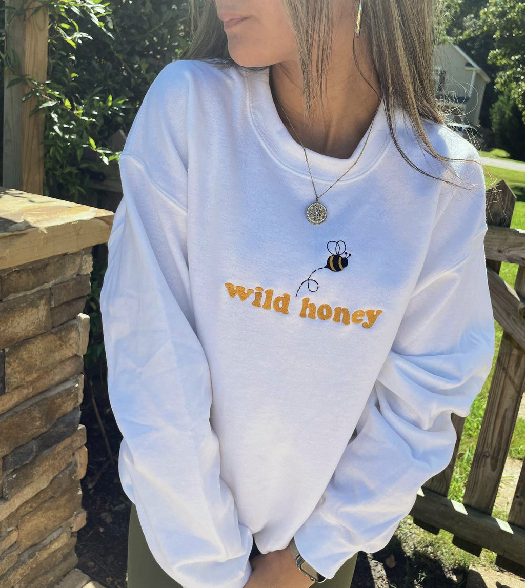 Retro Embroidered Slogan Crewneck Sweatshirt - W_Bee