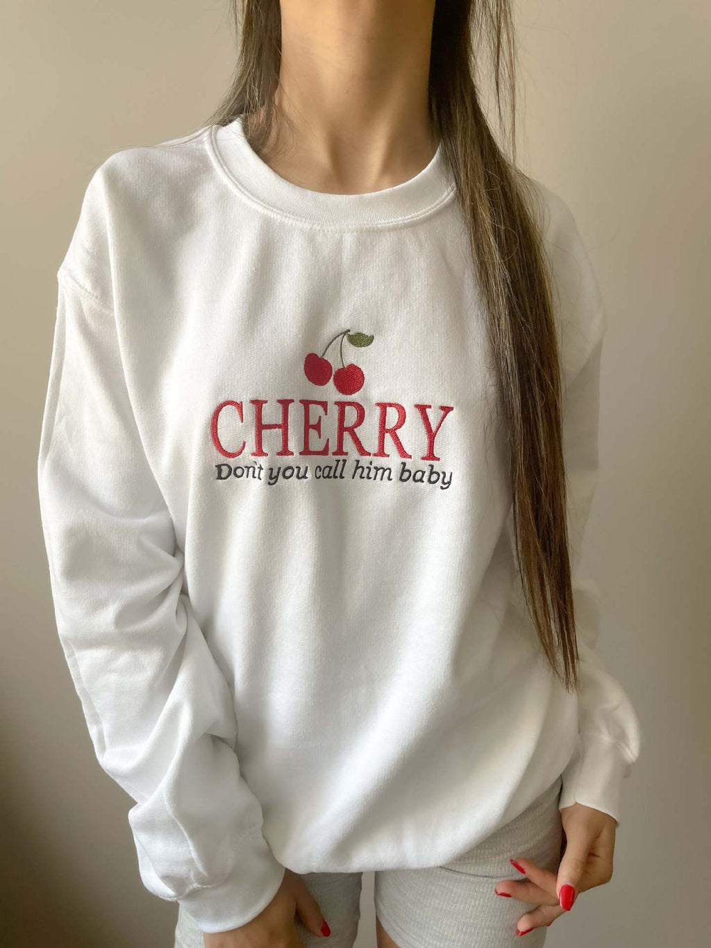 Retro Embroidered Slogan Crewneck Sweatshirt - W_Cherry
