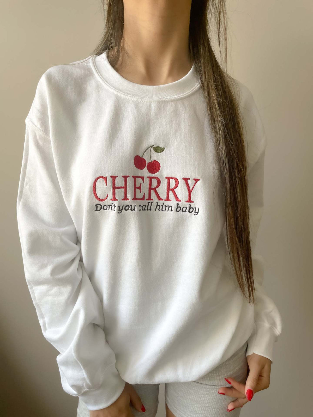 Retro Embroidered Slogan Crewneck Sweatshirt - W_Cherry