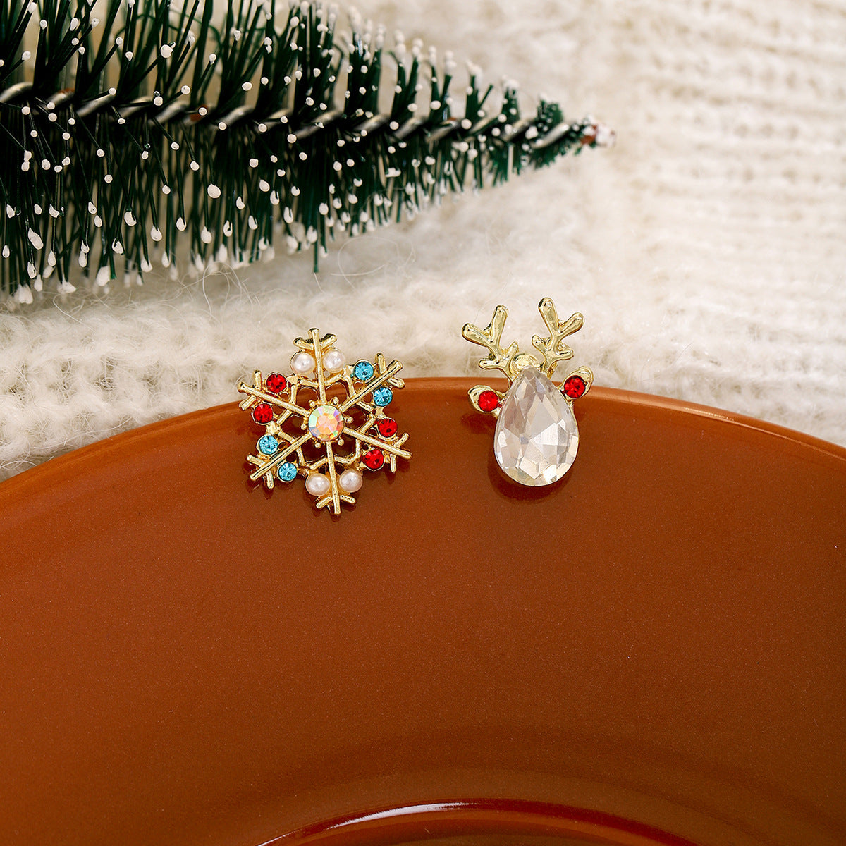 Crystal Snowflake and Reindeer Stud Earrings - Gold - 3