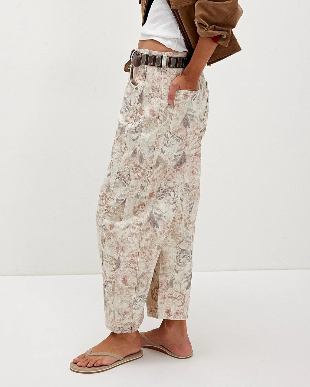 Printed Barrel Leg Mid Rise Denim Jeans - Flower - 1